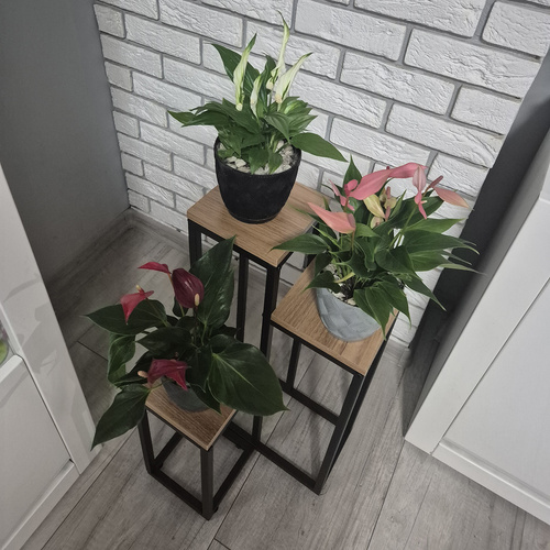 Stojan na květiny 67 cm - 3 patra