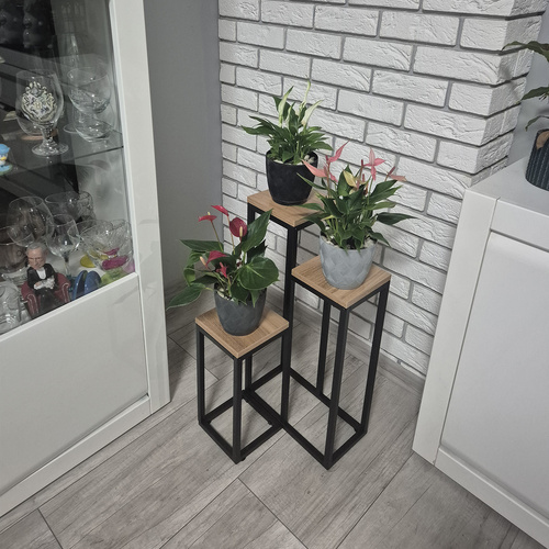 Stojan na květiny 67 cm - 3 patra